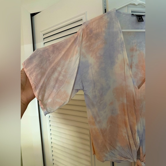 Women’s Tie Dye Crop V-Neck Top Blouse-SIZE SMALL-**LIKE NEW** - Picture 3 of 6